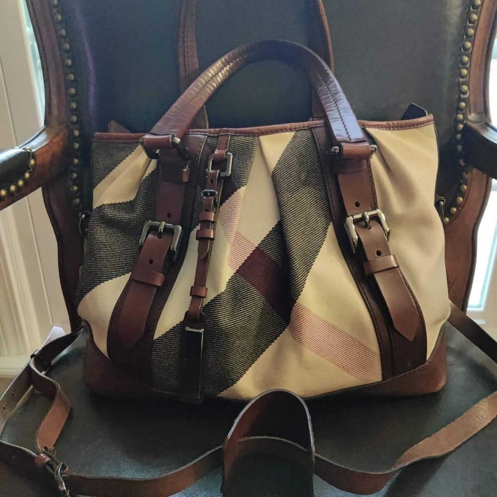 BURBERRY large Bag